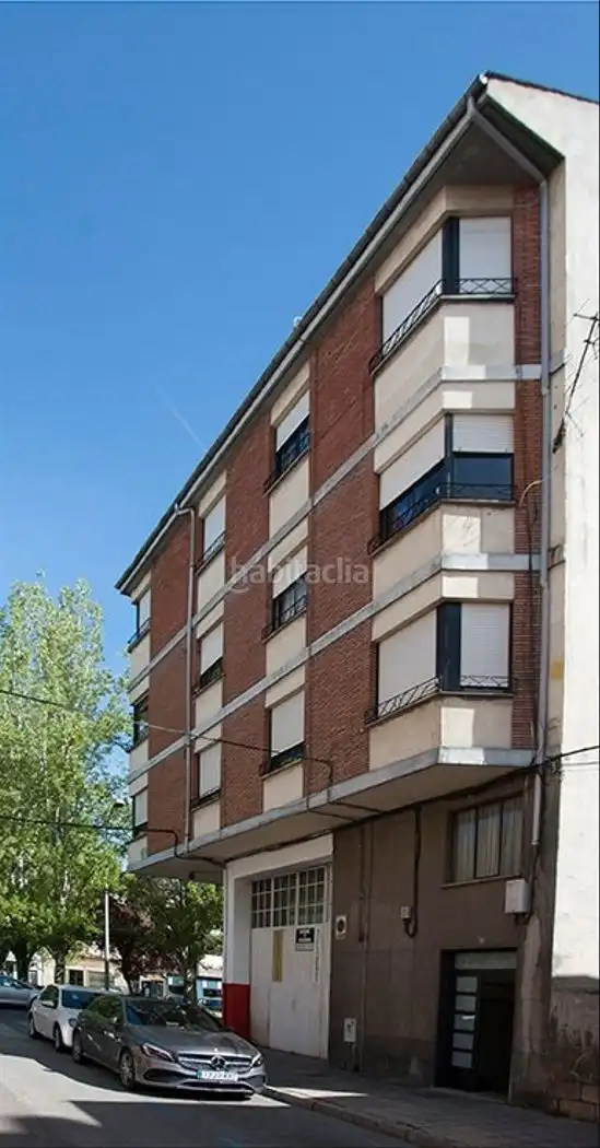 Local comercial en venda a Calle Lago de Carucedo 16, imagen 2