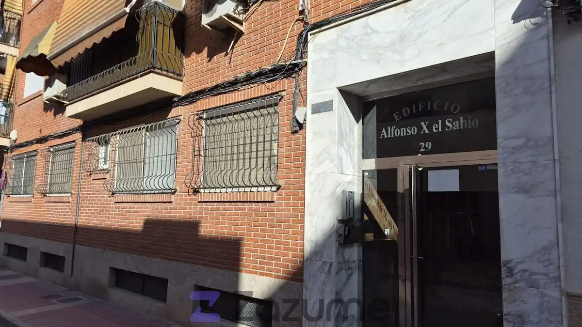Vista exterior de Piso de alquiler en Alcantarilla con Aire acondicionado, Amueblado y Horno