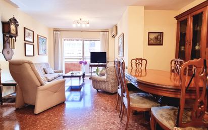 Living room of Flat for sale in  Valencia Capital  with Air Conditioner, Terrace and Balcony