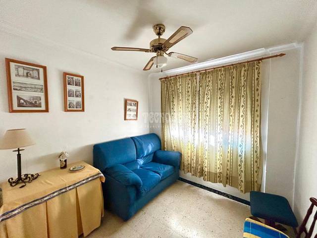 Piso en Alquiler en Barriada de Pineda