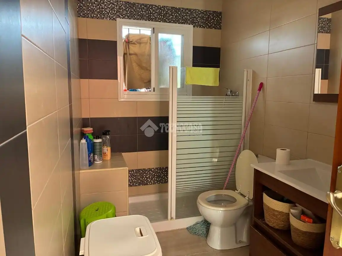 Casa aparellada en venda a Sur, imagen 5