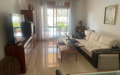 Living room of Single-family semi-detached for sale in Nuez de Ebro  with Air Conditioner, Heating and Private garden