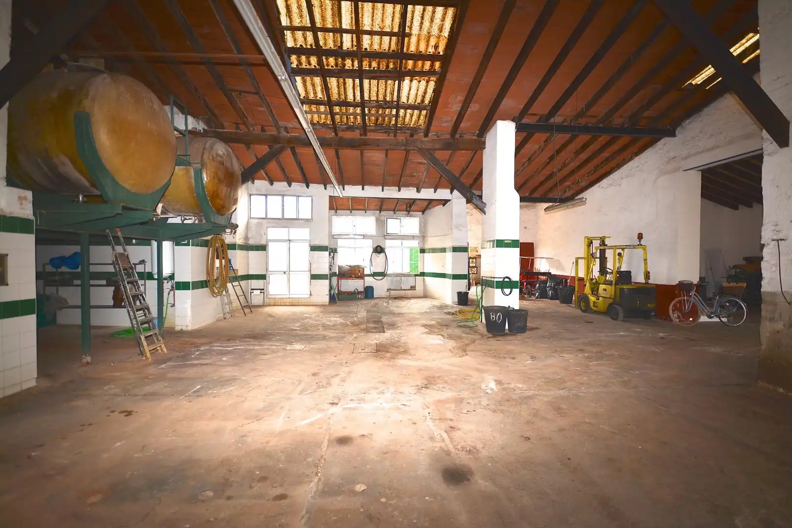 Industrial buildings for sale in Binissalem