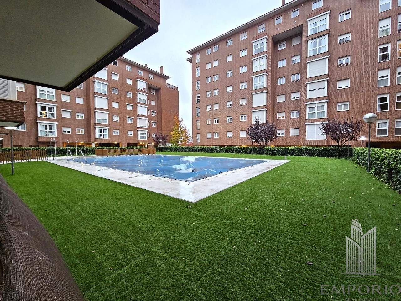 Piscina de Piso de alquiler en  Madrid Capital con Aire acondicionado, Calefacción y Trastero