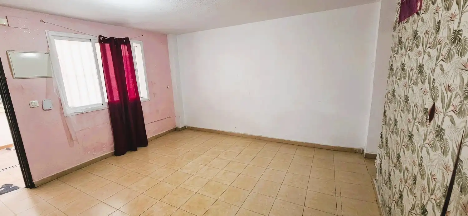 Maisonette zum Verkauf in La Línea de la Concepción mit Terrasse