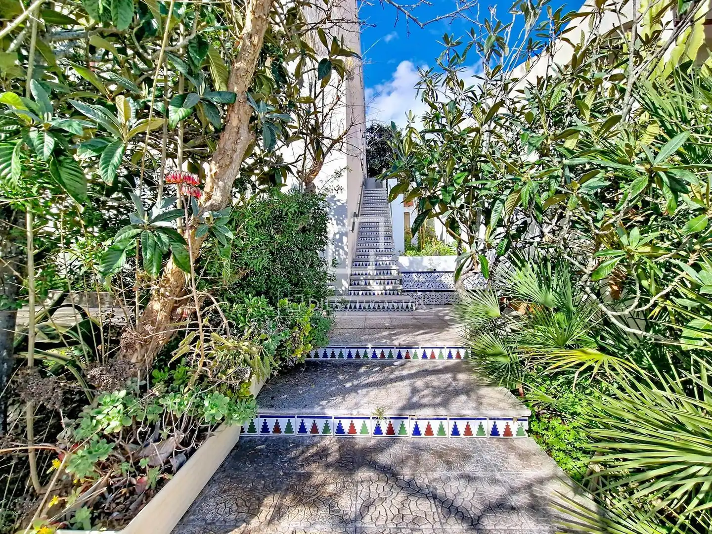 Vista exterior de Casa o xalet en venda en Calafell amb Jardí privat, Terrassa i Traster