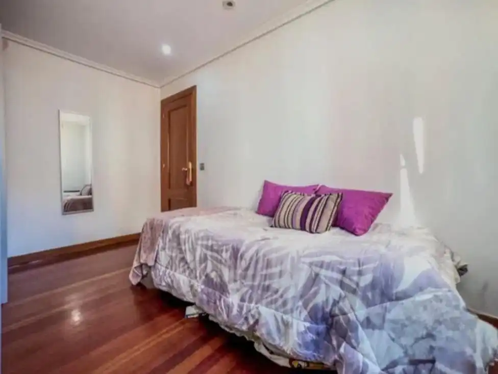 Maisonette zum Verkauf in Calle de la Gloria, Alisal - San Román