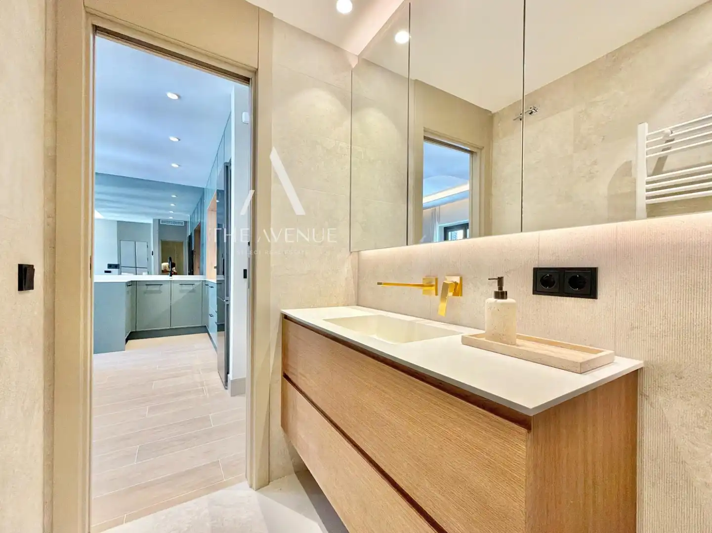 Baño de Piso en venta en Madrid con Aire acondicionado, Calefacción y Amueblado