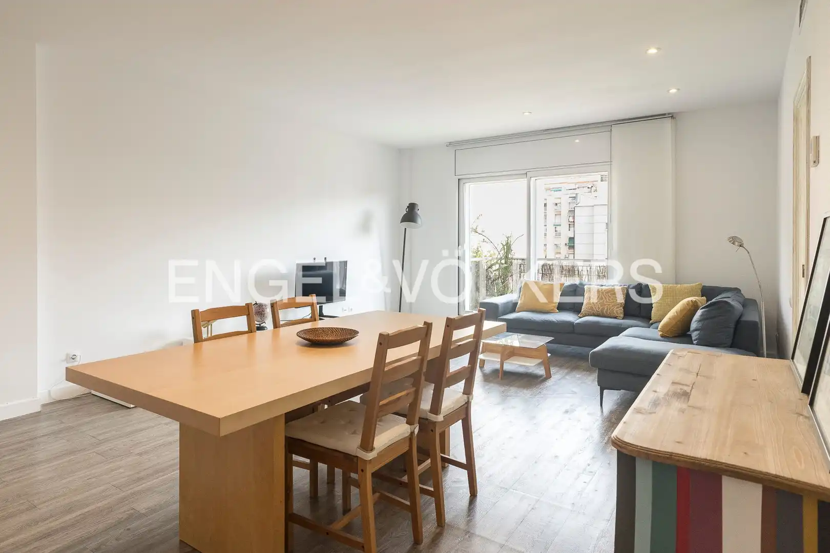 Wohnzimmer von Dachboden zur Miete in Barcelona mit Klimaanlage, Heizung und Parkett
