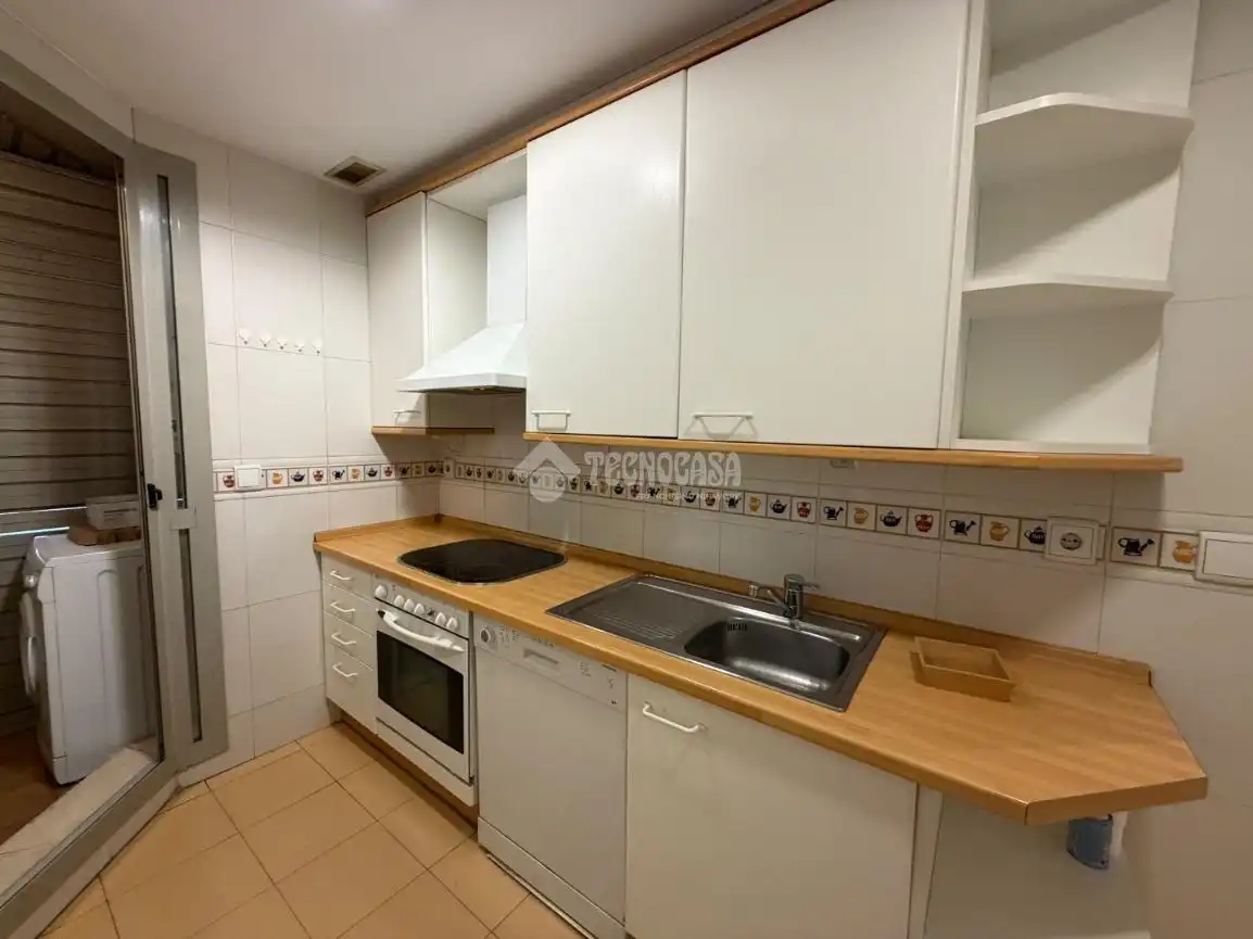 Küche von Wohnung zur Miete in Madrid mit Klimaanlage, Heizung und Terrasse