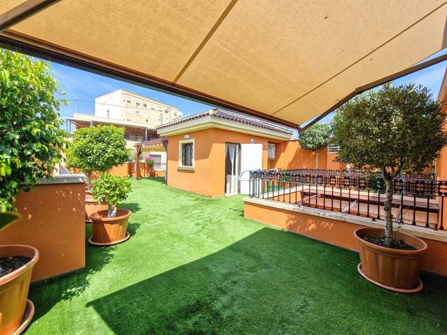 Casa-chalet en Venta en Crevillent