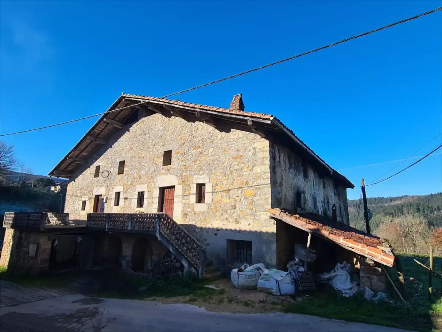 Vista exterior de Pis en venda en Orozko amb Balcó
