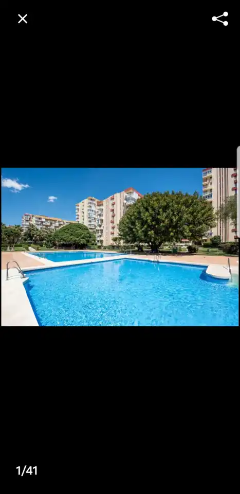 Piscina de Planta baixa en venda en Benalmádena amb Terrassa, Moblat i Piscina comunitària