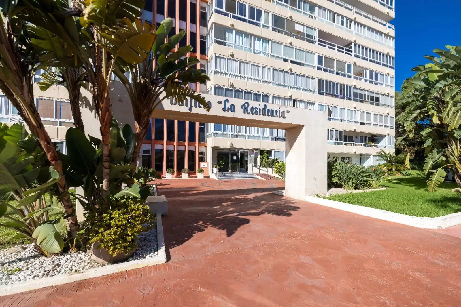 Vista exterior de Estudi de lloguer en Marbella amb Aire condicionat i Moblat