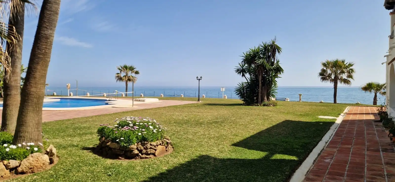Apartamento con piscina en venta en Calahonda, imagen 10