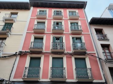 Pis amb balcó en venda a Casco Antiguo