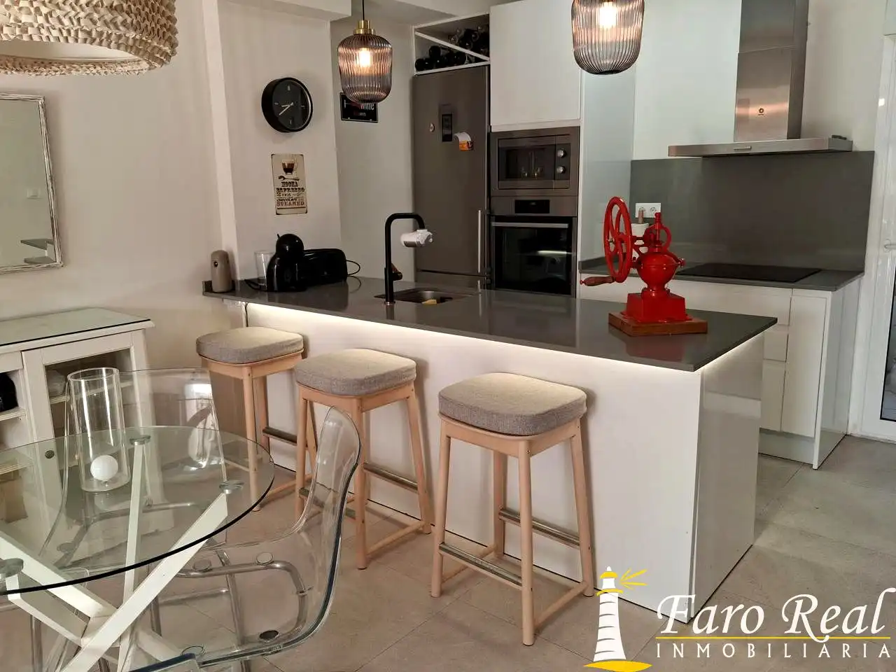 Cocina de Apartamento de alquiler en Sanlúcar de Barrameda con Aire acondicionado y Amueblado