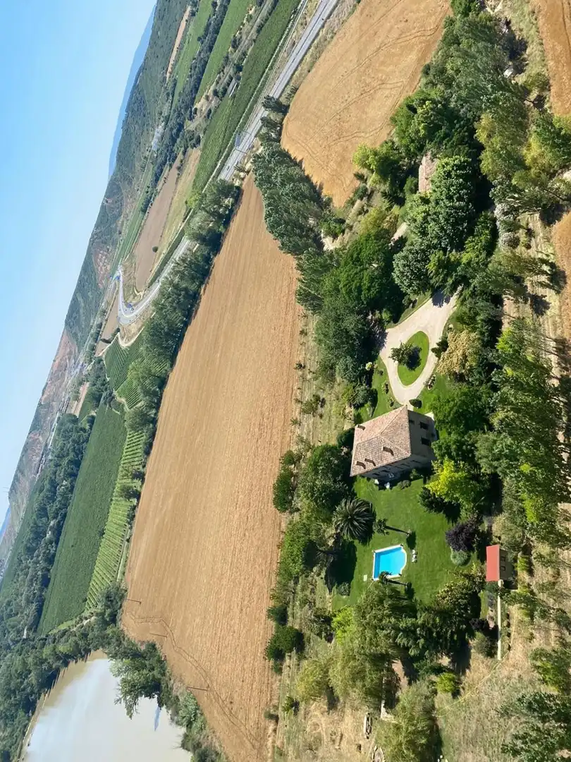 Casa o xalet en venda en  Logroño amb Calefacció, Jardí privat i Piscina