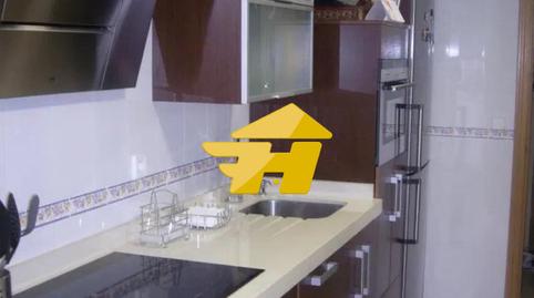 Photo 4 of Flat for rent in Calle Periodista Quesada Chacón, Ciudad Jardín - Zoco,  Córdoba Capital