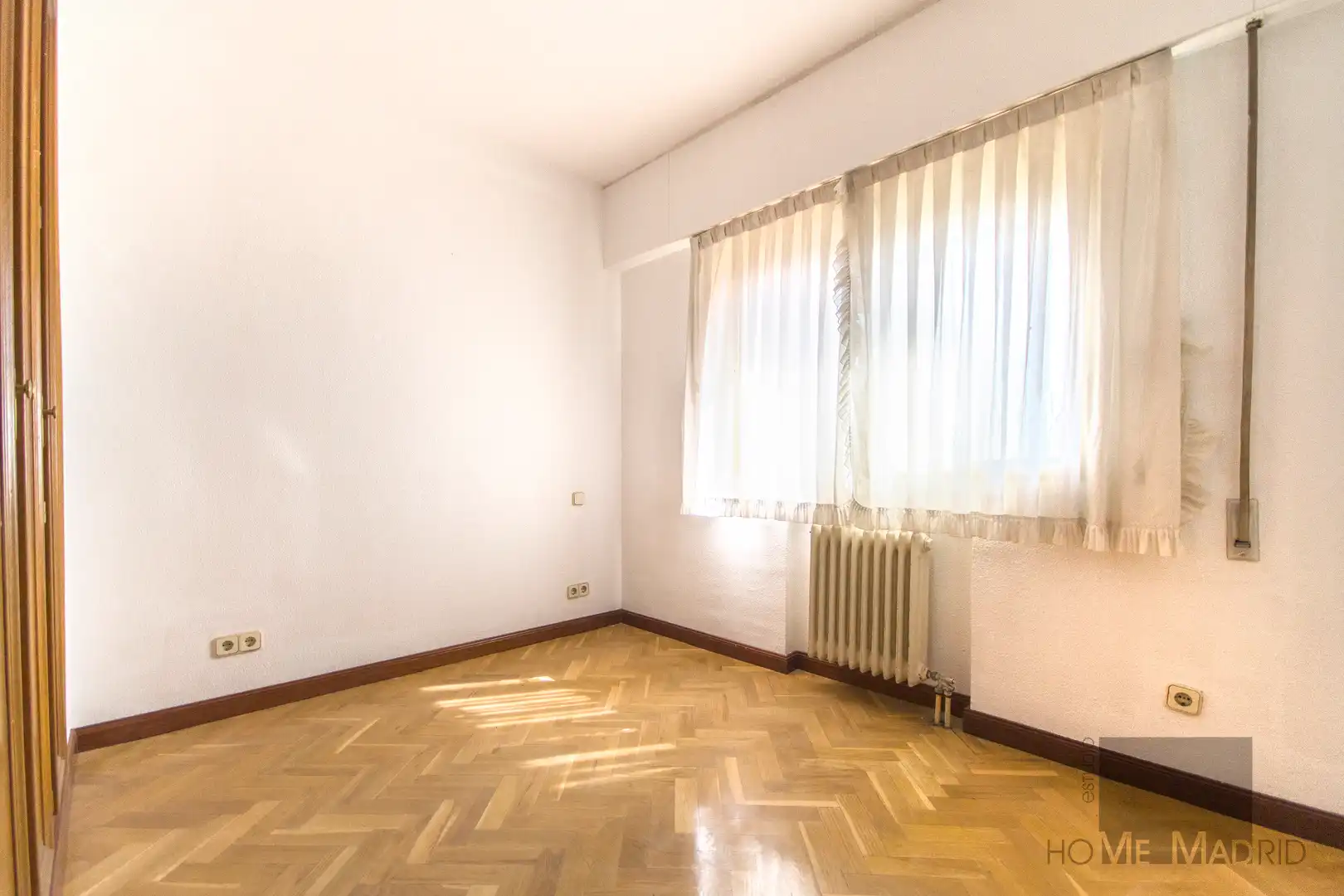 Bedroom of Attic for sale in Madrid  with Air Conditioner, Heating and Terrace