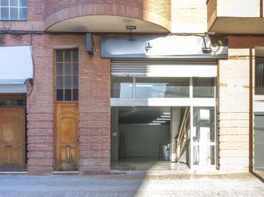 Business premises for sale in Carrer de Salvador Baroné