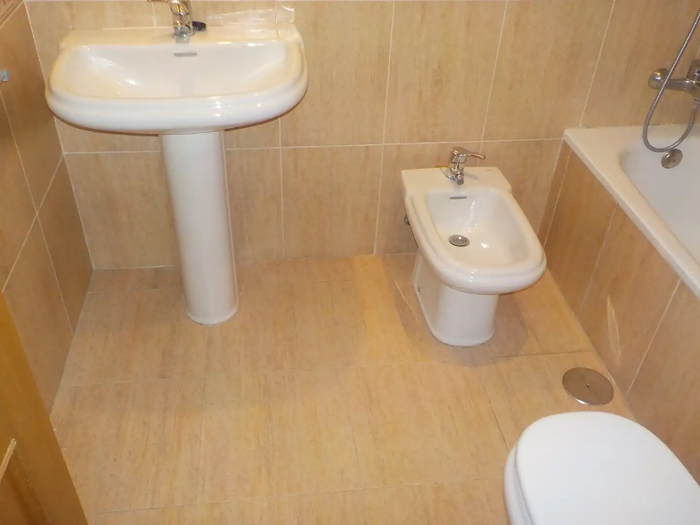 Baño de Piso en venta en Valencia con Aire acondicionado, Amueblado y Horno