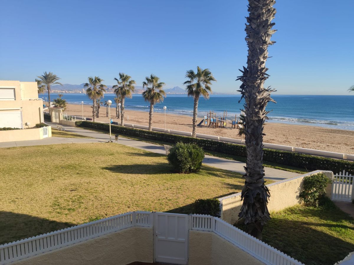 Dormitori de Casa o xalet de lloguer en Alicante / Alacant amb Aire condicionat, Jardí privat i Terrassa