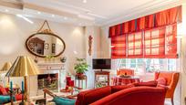 Sala d'estar de Casa o xalet en venda en  Granada Capital amb Terrassa i Piscina