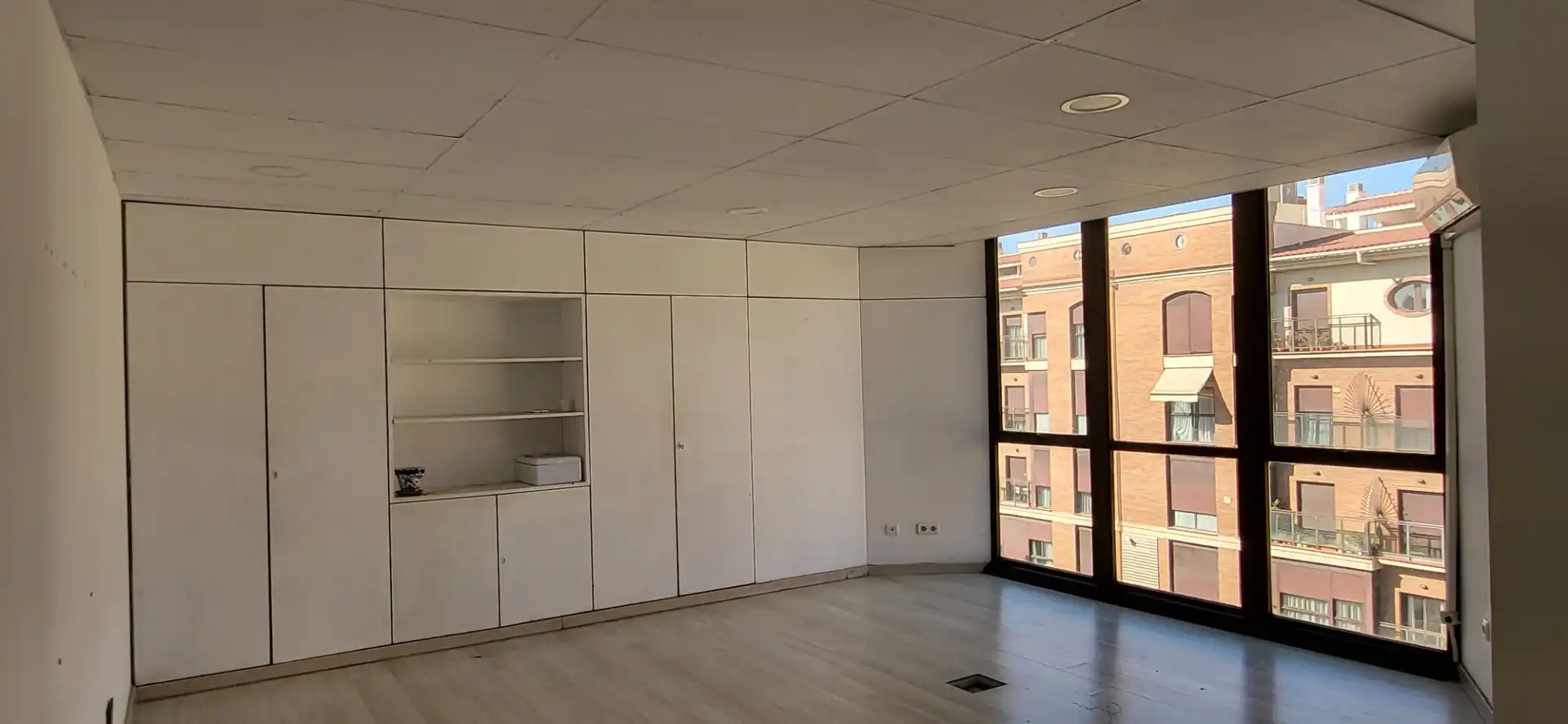 Office for rent in Alameda de Colón, Ensanche Centro - Puerto