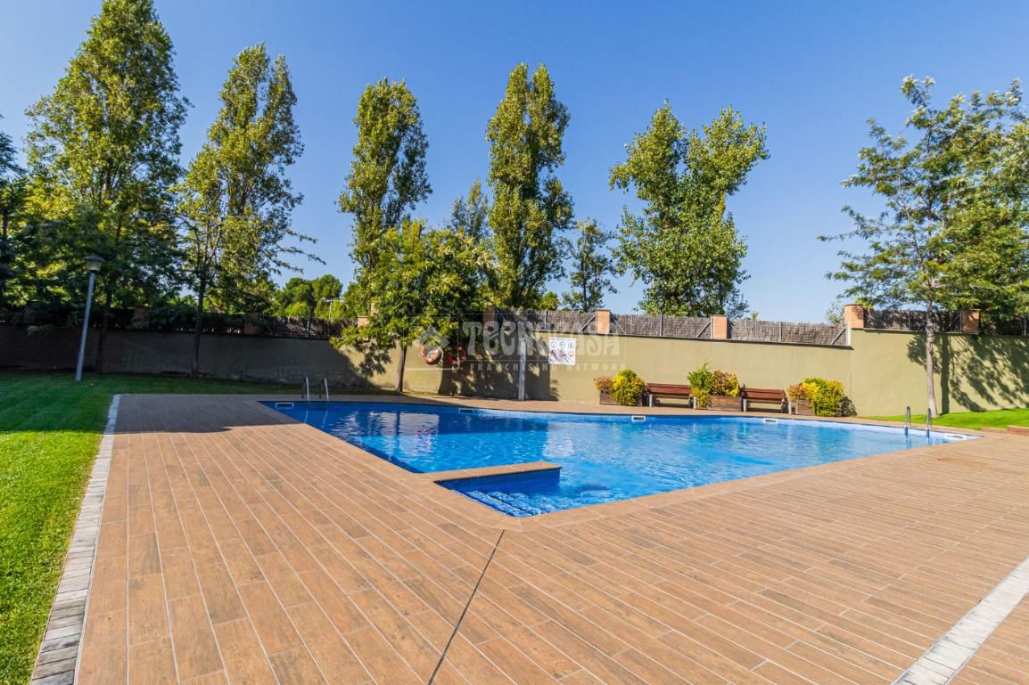 Swimming pool of Flat to rent in Sant Cugat del Vallès  with Terrace and Balcony