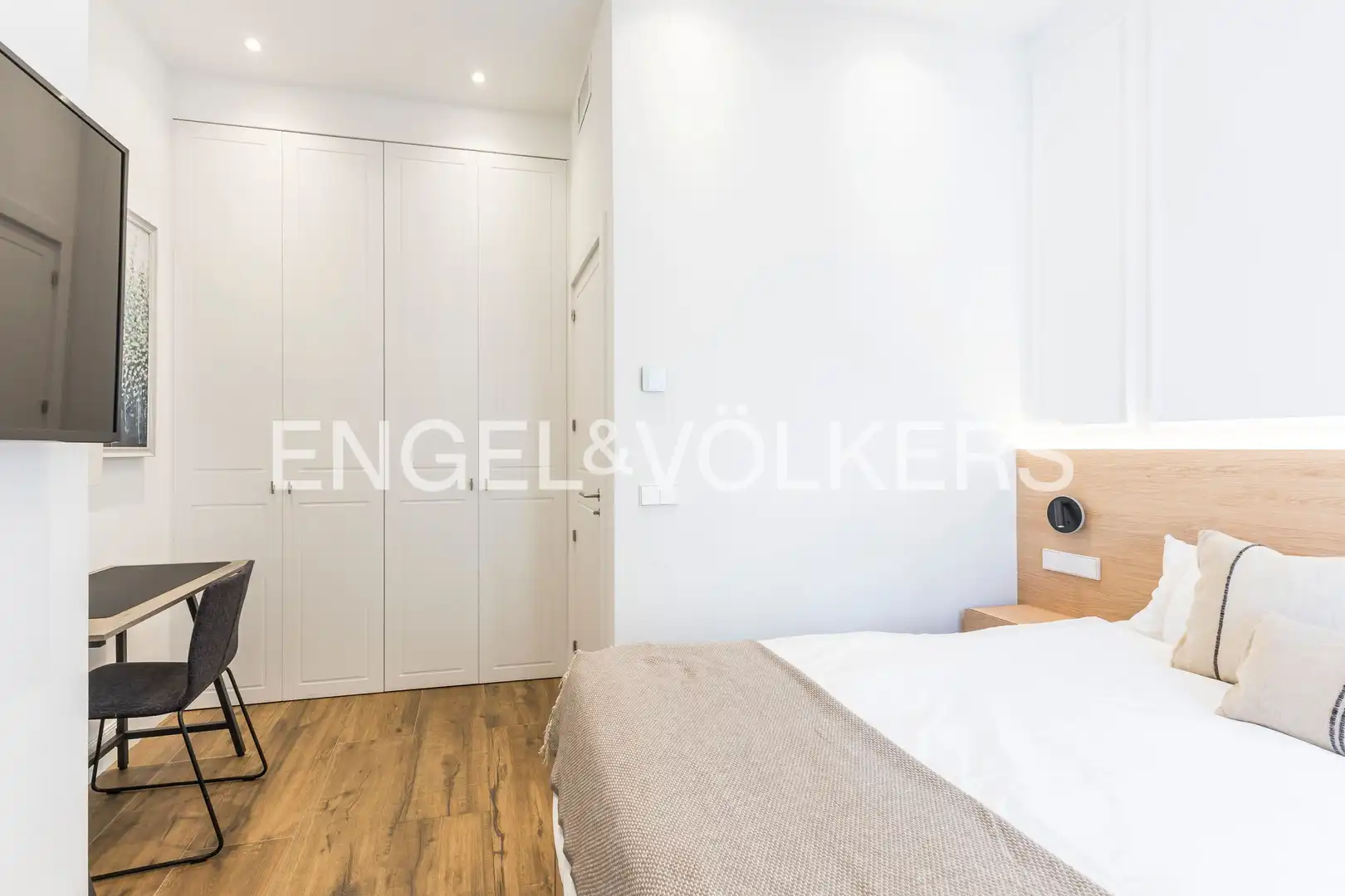 Schlafzimmer von Wohnung zum Verkauf in Madrid mit Klimaanlage, Heizung und Terrasse