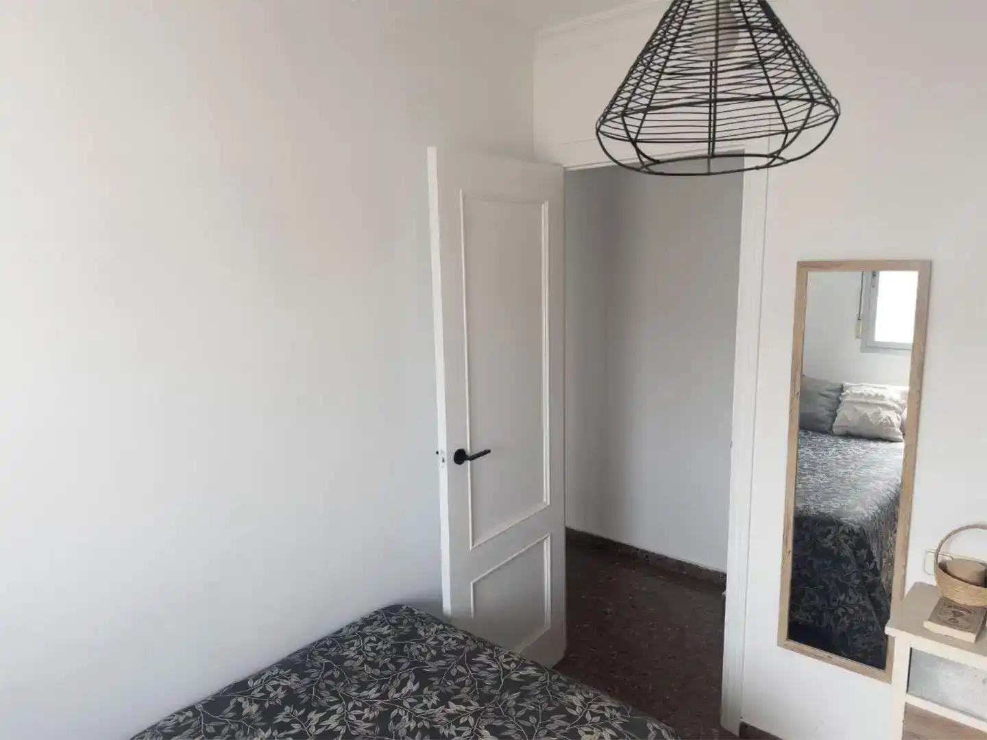 Habitación de Ático en venta en Paterna con Aire acondicionado