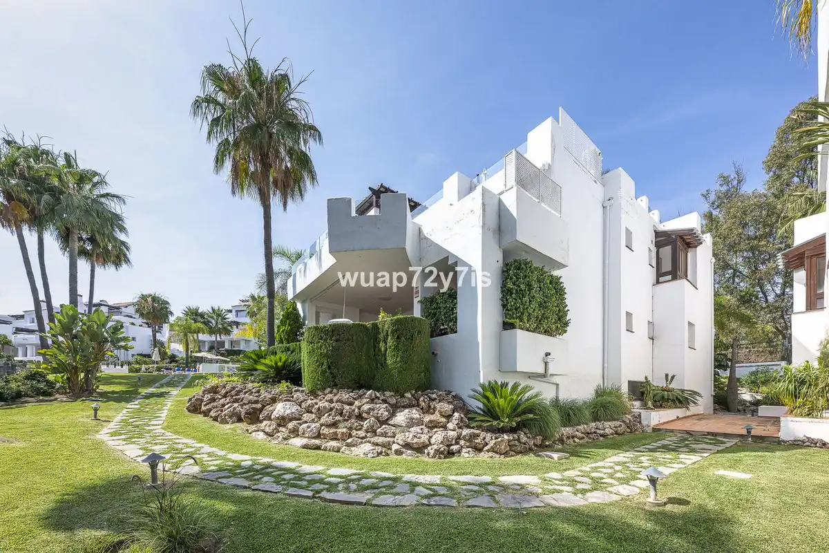 Piso con ascensor en venta en Nueva Andalucía, imagen 19