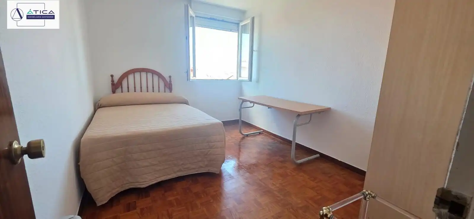 Bedroom of Flat for sale in Santander  with Parquet flooring and Terrace