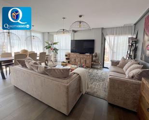 Sala d'estar de Àtic en venda en Alicante / Alacant amb Aire condicionat i Terrassa