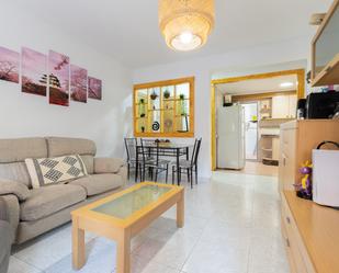 Living room of Flat for sale in Alaquàs  with Air Conditioner, Terrace and Furnished