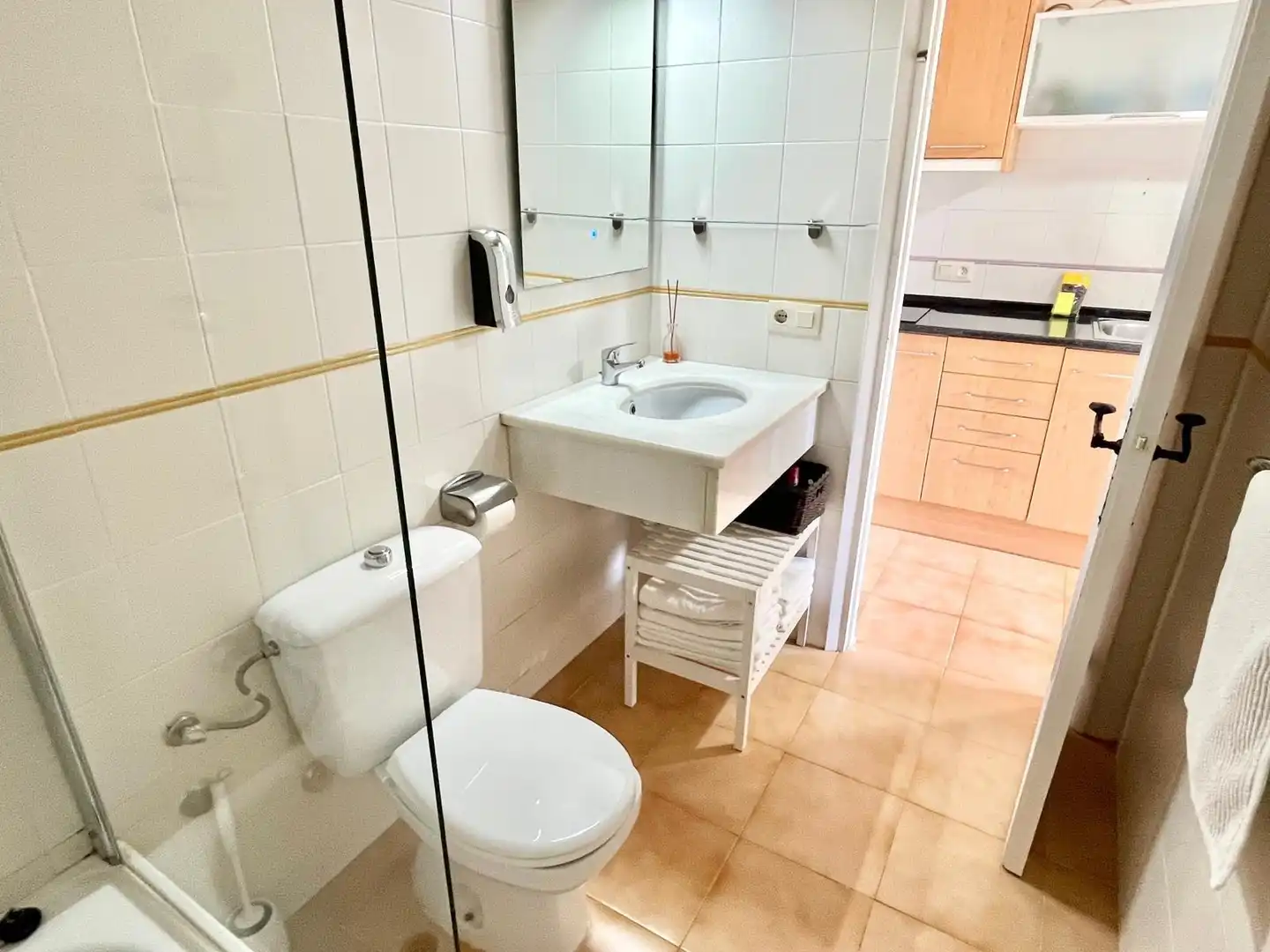 Bathroom of Apartments for sale in Palafrugell  with Air Conditioner, Terrace and Furnished