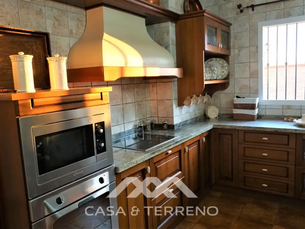 Kitchen of Houses for sale in Vélez-Málaga  with Air Conditioner, Terrace and Internet
