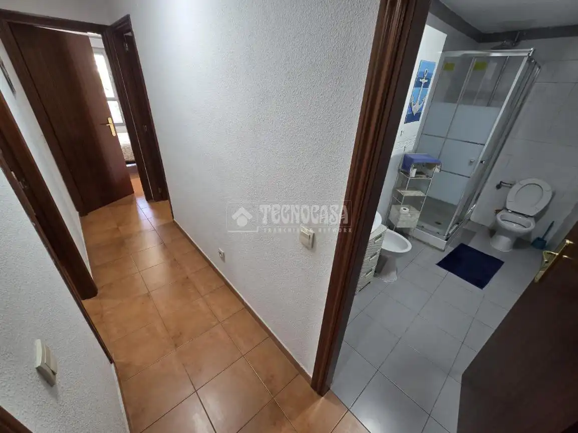 Flat for sale in Madrid  with Air Conditioner, Heating and Furnished