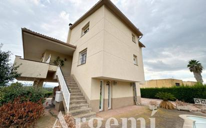 Vista exterior de Casa o xalet en venda en Caldes de Montbui amb Terrassa i Piscina