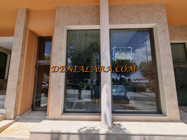 Local comercial en Alquiler en Pedreguer