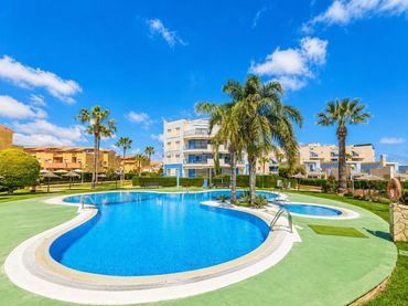 Appartement compact avec piscine à vendre à Orihuela Costa