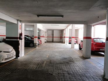 Aparcament en venda a Calle Bustos