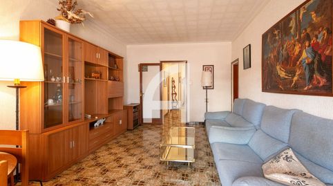 Foto 2 de Piso en venta en Mare de Deu de Montserrat, El Guinardó, Barcelona Capital