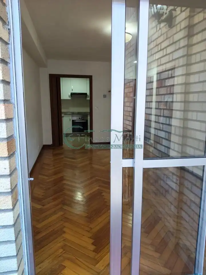 Flat for rent in Vigo   with Heating, Parquet flooring and Terrace