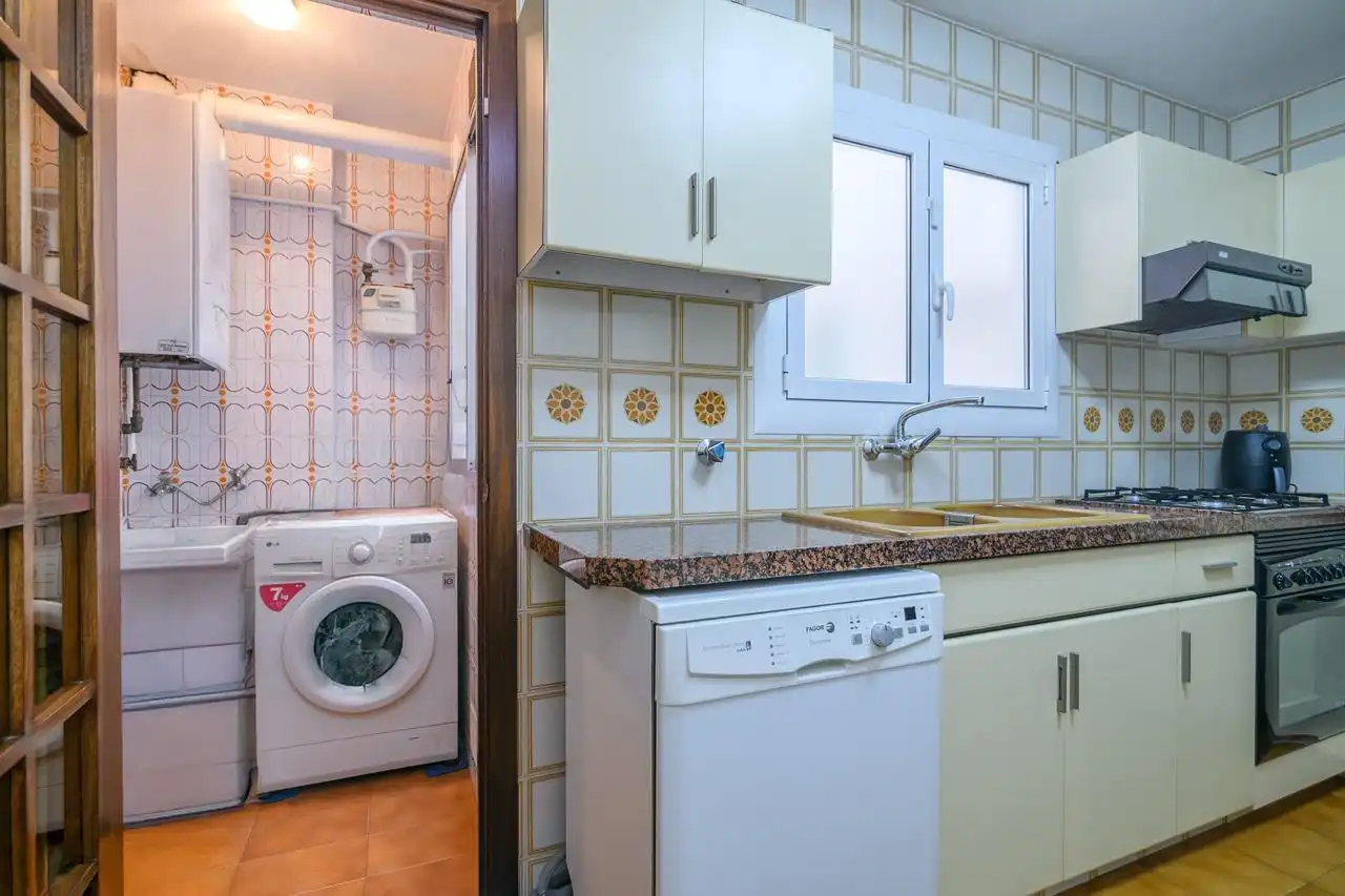 Küche von Wohnung zum Verkauf in Manresa mit Heizung, Abstellraum und Balkon