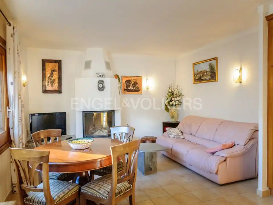 Sala de estar de Finca rústica en venta en Darnius con Aire acondicionado, Calefacción y Jardín privado