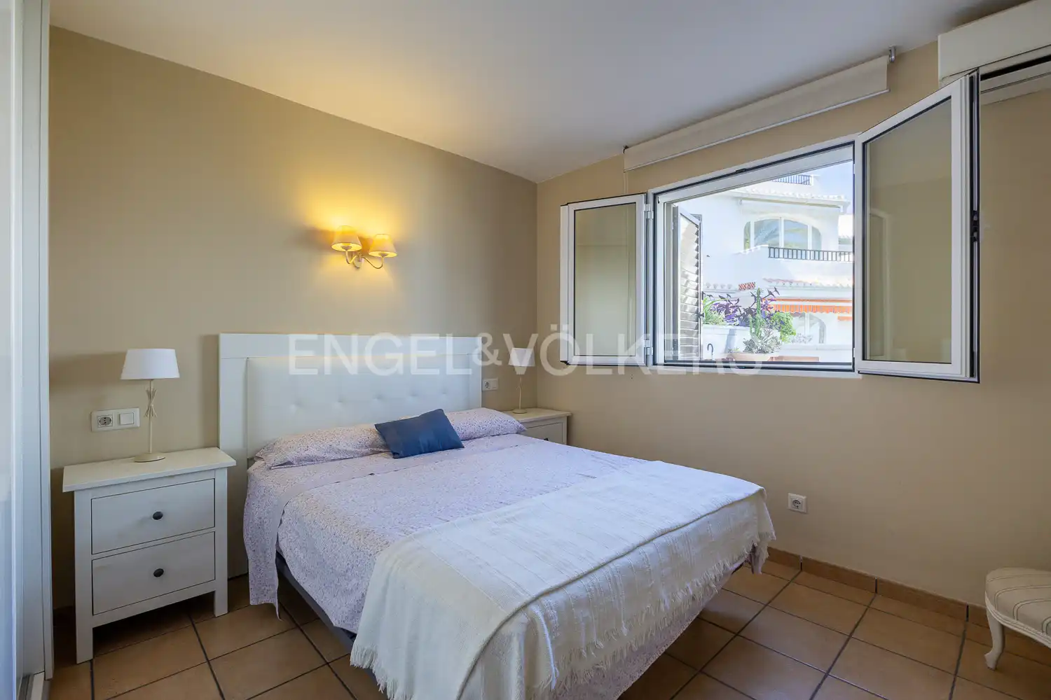 Bedroom of Flat for rent in Dénia  with Air Conditioner, Heating and Terrace