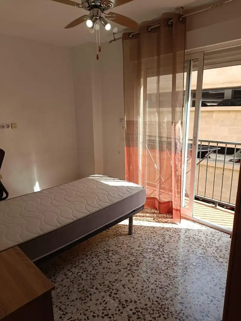 Appartamento con terrazza in affitto a Centro, imagen 11