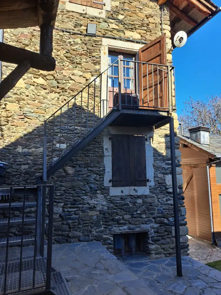 Vista exterior de Dúplex en venda en Guils de Cerdanya amb Calefacció, Parquet i Traster